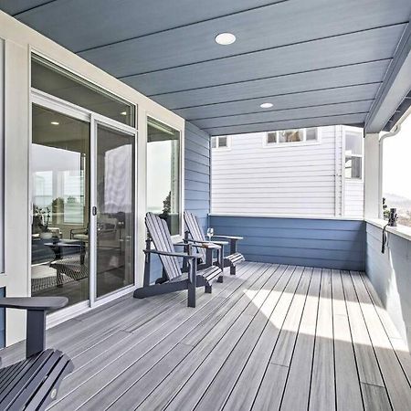 Modern Oregon Retreat W/ Deck, Hot Tub, Ocean View Depoe Bay Luaran gambar