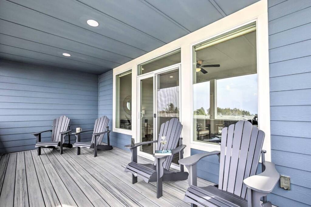Modern Oregon Retreat W/ Deck, Hot Tub, Ocean View Depoe Bay Luaran gambar